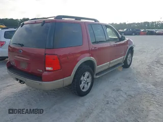 2005 Ford Explorer Eddie Bauer z VIN 1FMZU74K65UA55533, wystawiony jako IAAI lot #42546942 z przebiegiem 184 586 mil mil oraz . Historia ofert i sprzedaży dostępna na DreamBid. Obrazek 4.