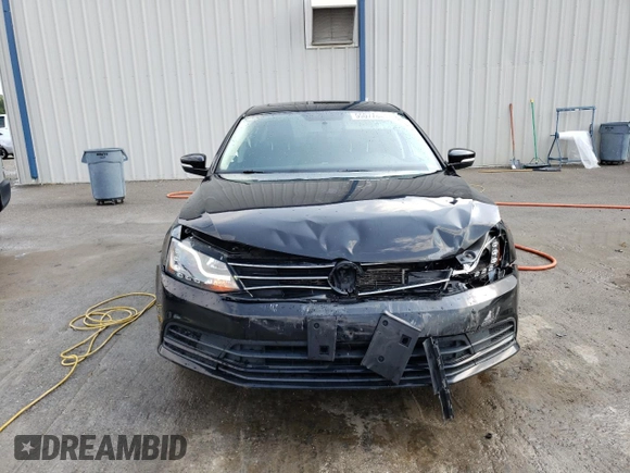 2015 Volkswagen Jetta SE z VIN 3VWD07AJ5FM276467, wystawiony jako Copart lot #55077844 z przebiegiem 138 102 mil mil oraz Szkoda całkowita • Salvage title. Historia ofert i sprzedaży dostępna na DreamBid. Obrazek 5.