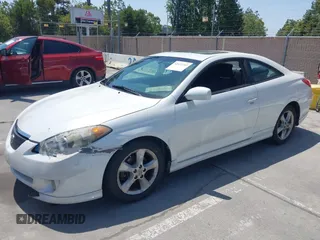 2004 Toyota Solara SE z VIN 4T1CA38P24U011847, wystawiony jako IAAI lot #42437245 z przebiegiem 284 072 mil mil oraz . Historia ofert i sprzedaży dostępna na DreamBid. Obrazek 2.