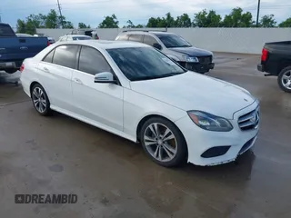 2015 Mercedes-Benz E 350 Sport с VIN WDDHF5KB5FB109831, выставлен на аукционе IAAI как лот 42345153 с пробегом 180 437 миль миль и . История ставок и продаж доступна на DreamBid. Изображение 1.