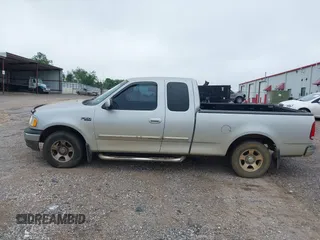 2000 Ford F-150 XL with VIN 1FTZX1725YNC17400, listed as a IAAI auction lot 42031955 with 1 mi miles. Bid and sale history available at carsss.com. Image 15.