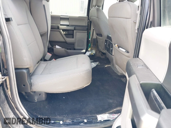 2018 Ford F-150 XL with VIN 1FTEW1E51JFC19191, listed as a IAAI auction lot 41919055 with 87,367 mi miles. Bid and sale history available at carsss.com. Image 8.
