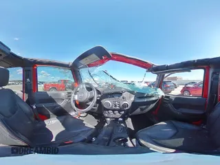 2016 Jeep Wrangler Unlimited Freedom z VIN 1C4BJWDG7GL168548, wystawiony jako Copart lot #49893385 z przebiegiem 107 672 mil mil oraz Szkoda całkowita • Salvage title. Historia ofert i sprzedaży dostępna na DreamBid. Obrazek 13.