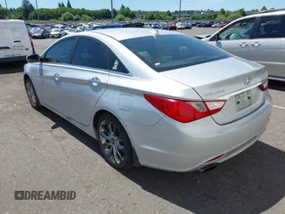 2012 Hyundai Sonata Limited z VIN 5NPEC4AC5CH370901, wystawiony jako IAAI lot #42369650 z przebiegiem 210 863 mil mil oraz . Historia ofert i sprzedaży dostępna na DreamBid. Obrazek 3.