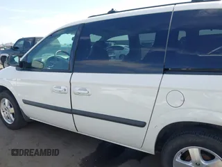 2005 Dodge Caravan SXT with VIN 1D4GP45R95B181591, listed as a IAAI auction lot 42628977 with 140,361 mi miles and . Bid and sale history available at DreamBid. Image 15.