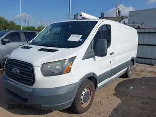 2018 Ford Transit z VIN 1FTYE1ZMXJKA11190, wystawiony jako IAAI lot #42683840 z przebiegiem 175 427 mil mil oraz . Historia ofert i sprzedaży dostępna na DreamBid. Obrazek 18.