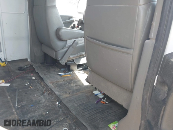 2005 Chevrolet Express Cargo with VIN 1GCGG25V951229076, listed as a IAAI auction lot 42031009 with 114,530 mi miles and . Bid and sale history available at DreamBid. Image 8.