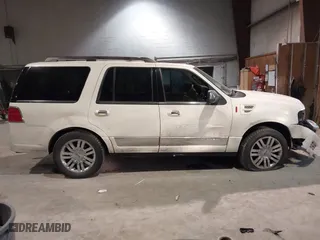 2007 Lincoln Navigator with VIN 5LMFU28517LJ02533, listed as a IAAI auction lot 41253859 with 130,930 mi miles. Bid and sale history available at carsss.com. Image 12.