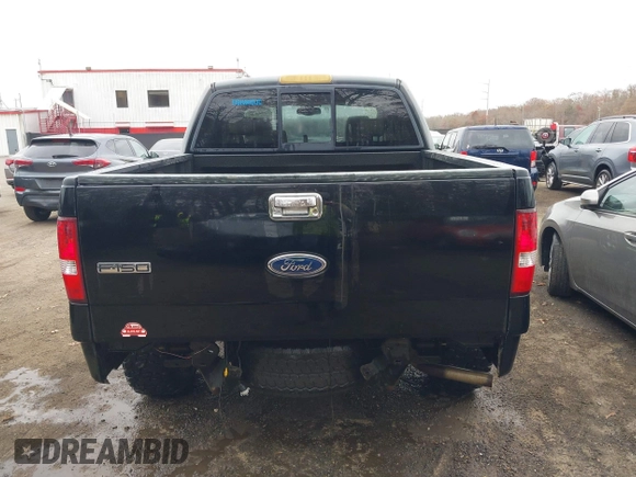 2004 Ford F-150 XLT with VIN 1FTPW14524FA04174, listed as a IAAI auction lot 40864660 with 218,100 mi miles. Bid and sale history available at carsss.com. Image 17.