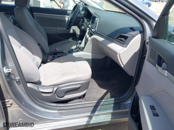 2019 Hyundai Elantra Preferred with VIN KMHD84LF5KU752284, listed as a IAAI auction lot 42011404 with 88,327 mi miles. Bid and sale history available at carsss.com. Image 5.