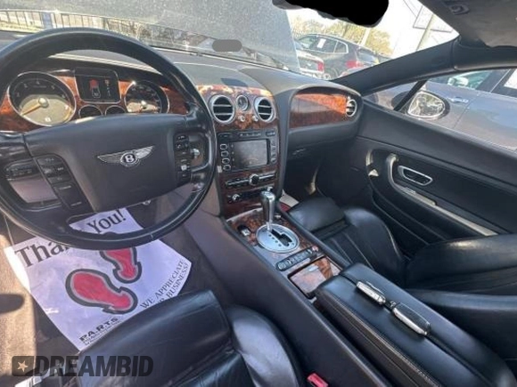 2008 Bentley Continental GT z VIN SCBCR73W78C057367, wystawiony jako Copart lot #46643665 z przebiegiem 84 373 mil mil oraz Czysty tytuł • Clean title. Historia ofert i sprzedaży dostępna na DreamBid. Obrazek 9.