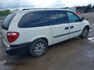 2005 Dodge Caravan SE z VIN 1D4GP24RX5B345758, wystawiony jako IAAI lot #42240960 z przebiegiem 175 156 mil mil oraz . Historia ofert i sprzedaży dostępna na DreamBid. Obrazek 4.