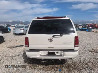 2005 Cadillac Escalade with VIN 1GYEK63N75R191326, listed as a Copart auction lot 52216355 with 177,330 mi miles and Salvage title. Bid and sale history available at DreamBid. Image 6.