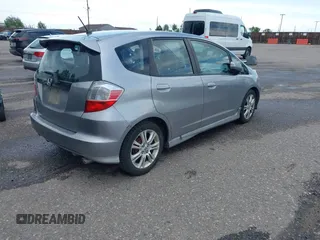 2010 Honda Fit Sport с VIN JHMGE8H43AS026506, выставлен на аукционе IAAI как лот 42393484 с пробегом 270 599 миль миль и . История ставок и продаж доступна на DreamBid. Изображение 4.