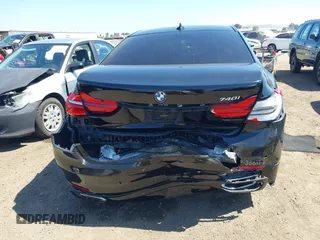 2019 BMW 7 Series 740i с VIN WBA7E2C50KB216826, выставлен на аукционе IAAI как лот 39659011 с пробегом Не указан миль и . История ставок и продаж доступна на DreamBid. Изображение 16.