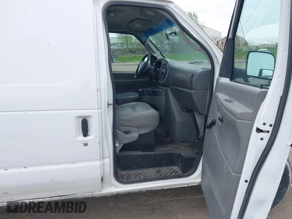 2006 Ford Econoline Cargo with VIN 1FTNE24W86DA21116, listed as a IAAI auction lot 42142204 with 133,272 mi miles and . Bid and sale history available at DreamBid. Image 5.