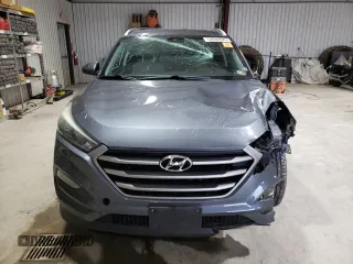 2018 Hyundai Tucson SEL with VIN KM8J3CA40JU600070, listed as a Copart auction lot 52966625 with 119,218 mi miles and Salvage title. Bid and sale history available at DreamBid. Image 5.