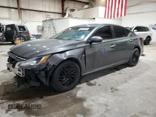 2019 Nissan Altima S z VIN 1N4BL4BV4KC202654, wystawiony jako Copart lot #52051505 z przebiegiem 172 046 mil mil oraz Szkoda całkowita • Salvage title. Historia ofert i sprzedaży dostępna na DreamBid. Obrazek 1.