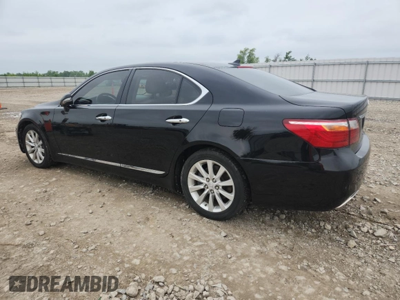 2011 Lexus LS 460 z VIN JTHCL5EF9B5012473, wystawiony jako Copart lot #62384625 z przebiegiem 166 149 mil mil oraz Czysty tytuł • Clean title. Historia ofert i sprzedaży dostępna na DreamBid. Obrazek 2.