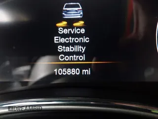 2017 Jeep Grand Cherokee Altitude с VIN 1C4RJFAG7HC700367, выставлен на аукционе IAAI как лот 42187595 с пробегом 105 880 миль миль и . История ставок и продаж доступна на DreamBid. Изображение 16.
