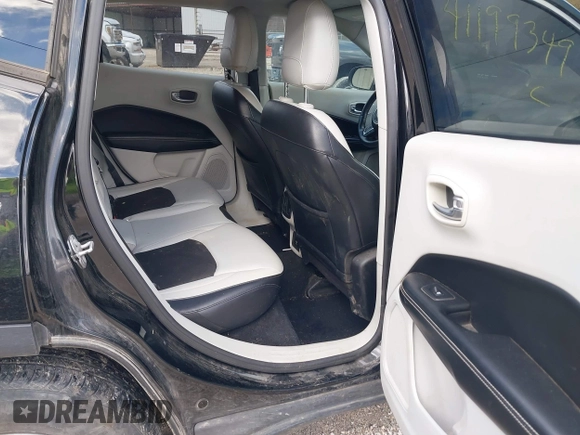 2017 Jeep Compass Latitude with VIN 3C4NJDBB6HT666092, listed as a IAAI auction lot 41199349 with 101,190 mi miles. Bid and sale history available at carsss.com. Image 8.