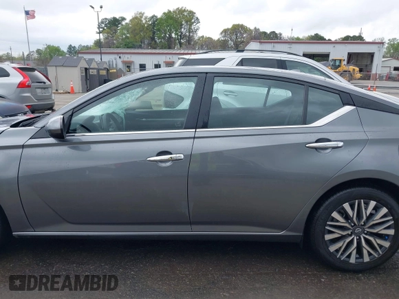 2023 Nissan Altima SV z VIN 1N4BL4DV7PN328287, wystawiony jako IAAI lot #41922893 z przebiegiem 59 289 mil mil oraz . Historia ofert i sprzedaży dostępna na DreamBid. Obrazek 14.