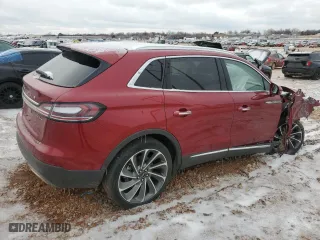 2019 Lincoln Nautilus Reserve with VIN 2LMPJ8LPXKBL65905, listed as a Copart auction lot 43731955 with 0 mi miles and Salvage Title. Bid and sale history available at carsss.com. Image 3.