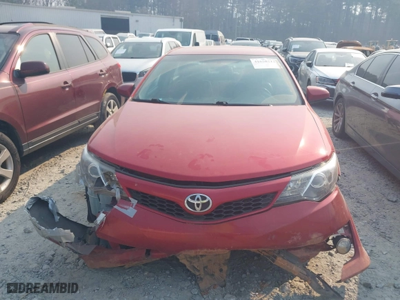 2014 Toyota Camry L with VIN 4T1BF1FKXEU781420, listed as a IAAI auction lot 41658212 with 293,283 mi miles. Bid and sale history available at carsss.com. Image 12.