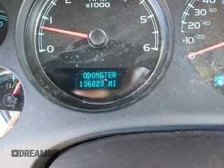 2008 GMC Sierra Denali z VIN 2GTEK638781279676, wystawiony jako IAAI lot #42124705 z przebiegiem 136 823 mil mil oraz . Historia ofert i sprzedaży dostępna na DreamBid. Obrazek 15.