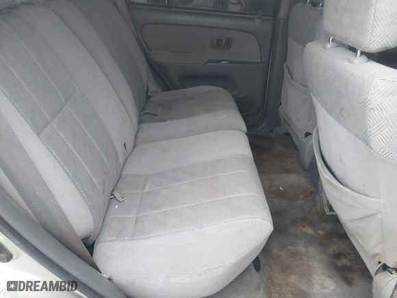 2001 Toyota 4Runner SR5 with VIN JT3GN86R410210918, listed as a IAAI auction lot 41607086 with 267,219 mi miles. Bid and sale history available at carsss.com. Image 8.
