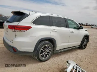 2018 Toyota Highlander SE with VIN 5TDKZRFH2JS540769, listed as a Copart auction lot 56658585 with 74,013 mi miles and Salvage title. Bid and sale history available at DreamBid. Image 3.