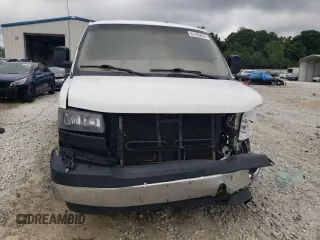 2017 GMC Savana Cargo Van with VIN 1GTW7AFF6H1914427, listed as a Copart auction lot 61450404 with 133,279 mi miles and Salvage Title. Bid and sale history available at carsss.com. Image 5.
