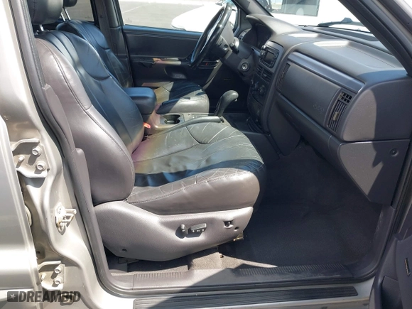 2001 Jeep Grand Cherokee Laredo with VIN 1J4GW48S81C708484, listed as a IAAI auction lot 41907414 with 1 mi miles. Bid and sale history available at carsss.com. Image 5.