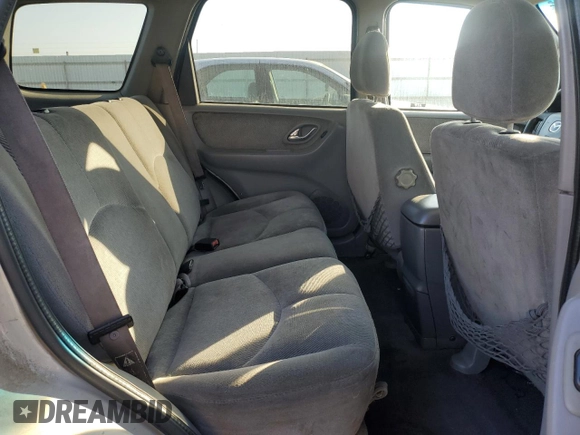 2002 Mazda Tribute LX with VIN 4F2YU09152KM50320, listed as a Copart auction lot 88131405 with 238,013 mi miles and Salvage Title. Bid and sale history available at carsss.com. Image 11.