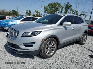 2019 Lincoln MKC Select z VIN 5LMCJ2C99KUL09924, wystawiony jako Copart lot #57176145 z przebiegiem 55 094 mil mil oraz Szkoda całkowita • Salvage title. Historia ofert i sprzedaży dostępna na DreamBid. Obrazek 1.