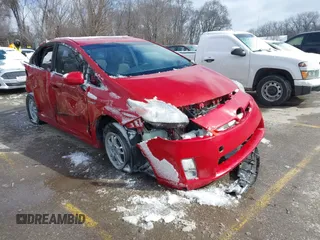 2011 Toyota Prius I with VIN JTDKN3DU3B0304788, listed as a IAAI auction lot 41731531 with 105,000 mi miles. Bid and sale history available at carsss.com. Image 1.
