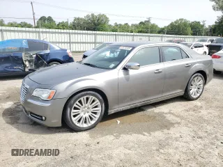 2012 Chrysler 300 Limited z VIN 2C3CCACG1CH223395, wystawiony jako Copart lot #57075505 z przebiegiem 127 125 mil mil oraz Szkoda całkowita • Salvage title. Historia ofert i sprzedaży dostępna na DreamBid. Obrazek 1.