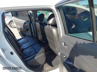 2015 Nissan LEAF SV with VIN 1N4AZ0CP7FC332890, listed as a IAAI auction lot 41632099 with 94,466 mi miles. Bid and sale history available at carsss.com. Image 8.