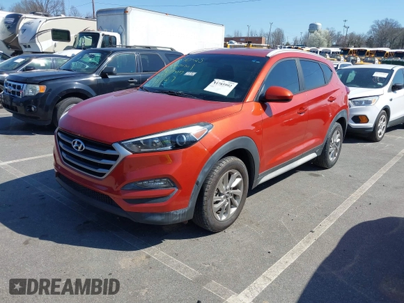 2017 Hyundai Tucson SE z VIN KM8J33A48HU396127, wystawiony jako IAAI lot #41785992 z przebiegiem 86 667 mil mil oraz . Historia ofert i sprzedaży dostępna na DreamBid. Obrazek 17.
