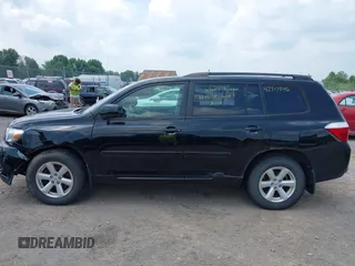 2010 Toyota Highlander with VIN 5TDBK3EH4AS037988, listed as a IAAI auction lot 42717546 with 237,098 mi miles and . Bid and sale history available at DreamBid. Image 15.