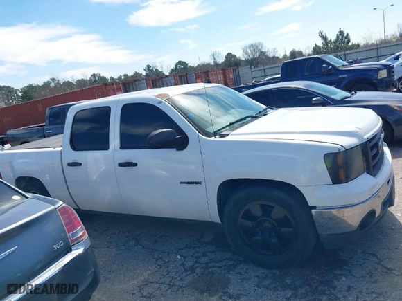 2011 GMC Sierra 1500 SLE with VIN 3GTP1VE06BG272410, listed as a IAAI auction lot 41616621 with 146,460 mi miles. Bid and sale history available at carsss.com. Image 13.