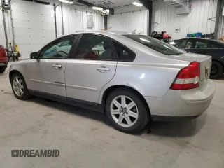 2005 Volvo S40 с VIN YV1MS382552057433, выставлен на аукционе Copart как лот 57947635 с пробегом 215 513 миль миль и Чистый • Clean title. История ставок и продаж доступна на DreamBid. Изображение 2.