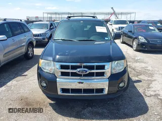 2012 Ford Escape Limited z VIN 1FMCU0E78CKC19851, wystawiony jako IAAI lot #42386254 z przebiegiem 139 504 mil mil oraz . Historia ofert i sprzedaży dostępna na DreamBid. Obrazek 6.