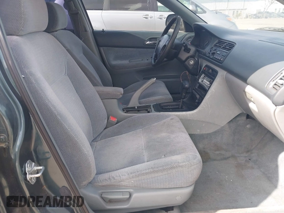 1996 Honda Accord LX with VIN 1HGCD5636TA182464, listed as a IAAI auction lot 41867521 with 191,832 mi miles and . Bid and sale history available at carsss.com. Image 5.