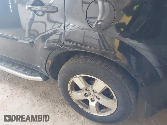 2011 Honda Pilot EX with VIN 5FNYF4H45BB093652, listed as a IAAI auction lot 41872586 with 213,125 mi miles. Bid and sale history available at carsss.com. Image 6.
