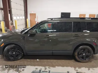 2025 Hyundai Santa Fe SEL z VIN 5NMP2DG12SH018839, wystawiony jako IAAI lot #41948222 z przebiegiem 11 798 mil mil oraz . Historia ofert i sprzedaży dostępna na DreamBid. Obrazek 15.