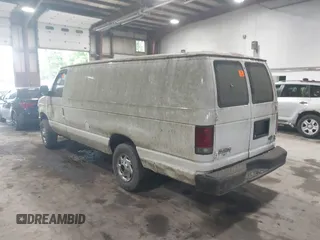 2008 Ford Econoline Cargo Commercial z VIN 1FTNS24W88DA19698, wystawiony jako IAAI lot #42537120 z przebiegiem 148 476 mil mil oraz . Historia ofert i sprzedaży dostępna na DreamBid. Obrazek 3.