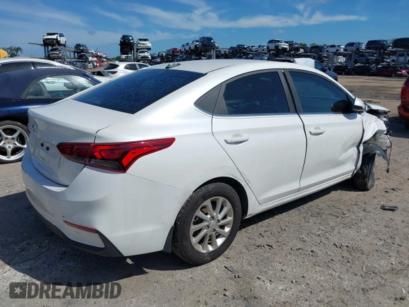 2019 Hyundai Accent SE with VIN 3KPC24A33KE058640, listed as a IAAI auction lot 37641177 with 1 mi miles. Bid and sale history available at carsss.com. Image 4.