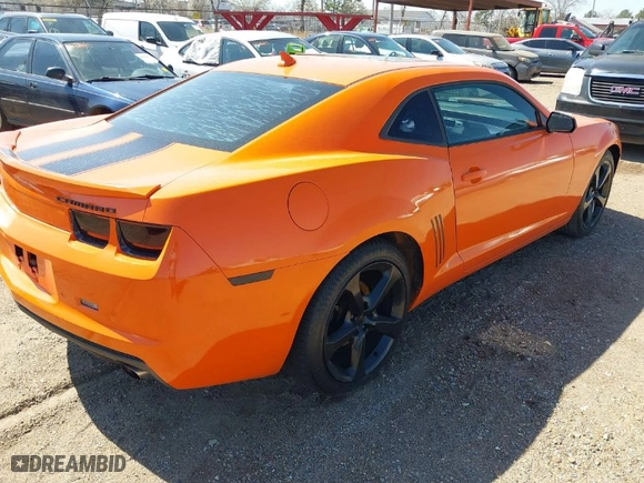 2013 Chevrolet Camaro LT with VIN 2G1FC1E37D9141159, listed as a IAAI auction lot 41719099 with 174841 miles. Bid and sale history available at carsss.com. Image 4.