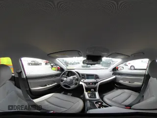 2017 Hyundai Elantra Value Edition z VIN KMHD84LF4HU073311, wystawiony jako IAAI lot #42253144 z przebiegiem 38 127 mil mil oraz . Historia ofert i sprzedaży dostępna na DreamBid. Obrazek 18.